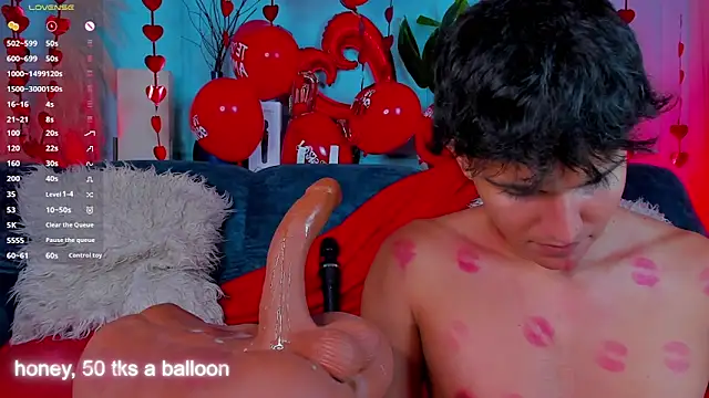 Leo_Savage_ Webcam Show