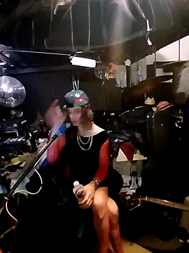 AllucyLu – webcam-show