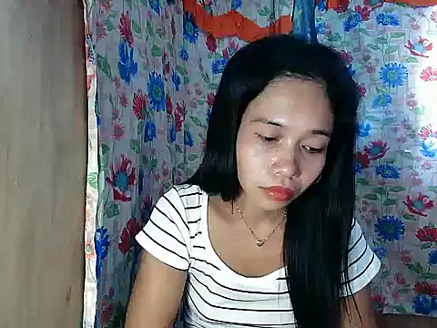 PinaySkinnyGirl: онлайн-секс-чат