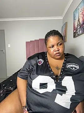 MissLola27のライブXXXチャット