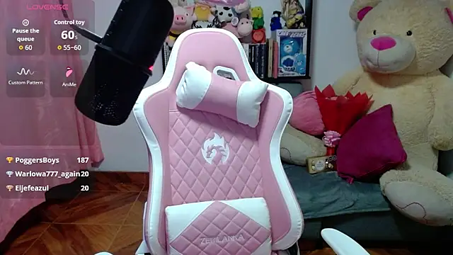 Maggie_Fox3 লাইভ XXX চ্যাট