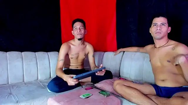 Chat XXX en directo de Peter_boys_1