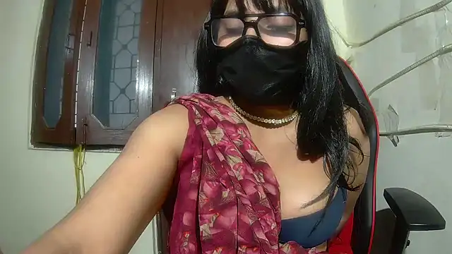 callmeshreyaのライブXXXチャット