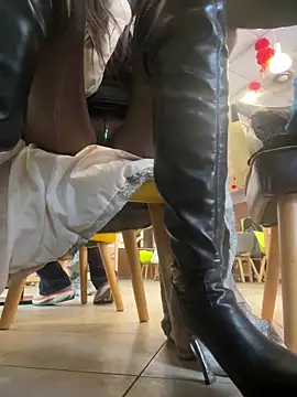 petoys: απευθείας συνομιλία ΧΧΧ