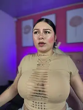 แชท XXX สดของ Megaan__More