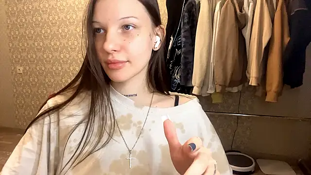 LumPetal Adlı Modelin Canlı XXX Sohbeti