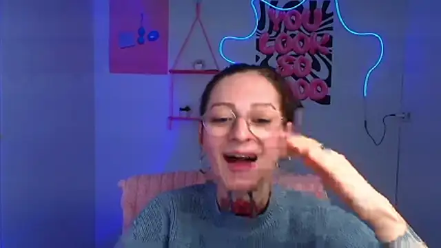 Chatroom XXX en direct de Esmi_Winter