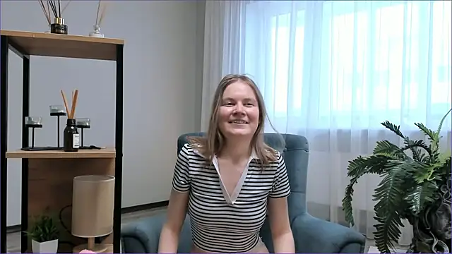 CleliaRostek Adlı Modelin Canlı XXX Sohbeti