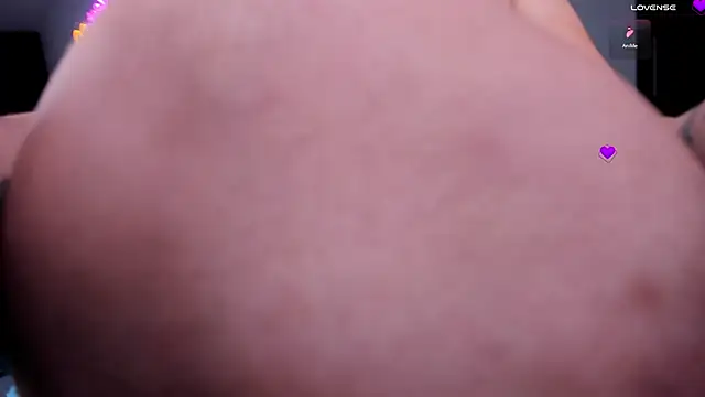 Chat +18 de daniela_hornny ao vivo