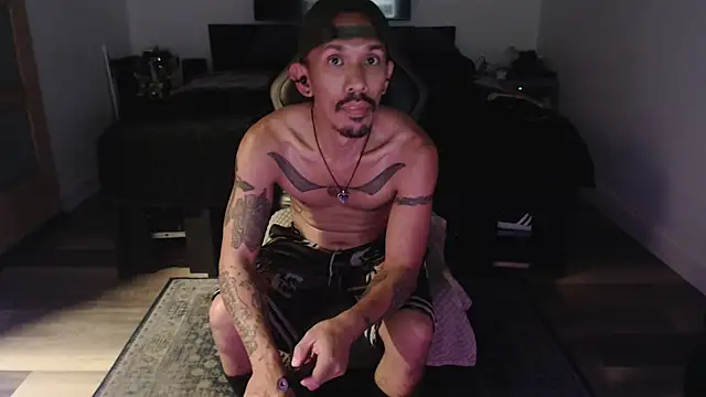 inc25cb@xh Chat XXX in diretta