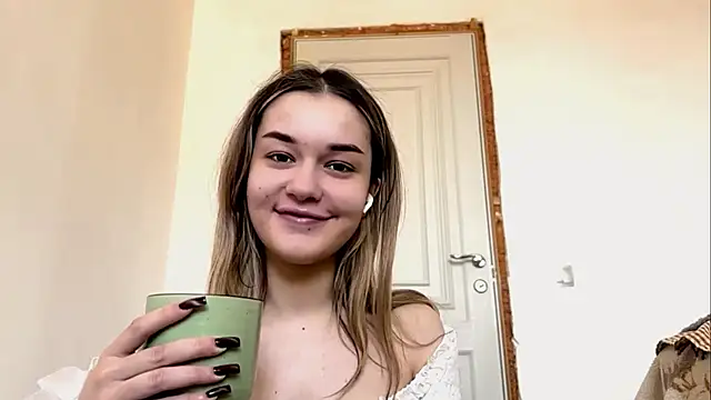 Little_ines' Live XXX Chat