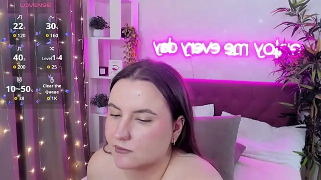 FeralPeach Adlı Modelin Canlı XXX Sohbeti