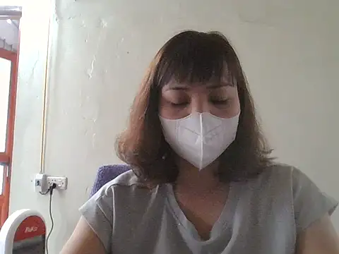 Chat +18 de Angela-Eira ao vivo