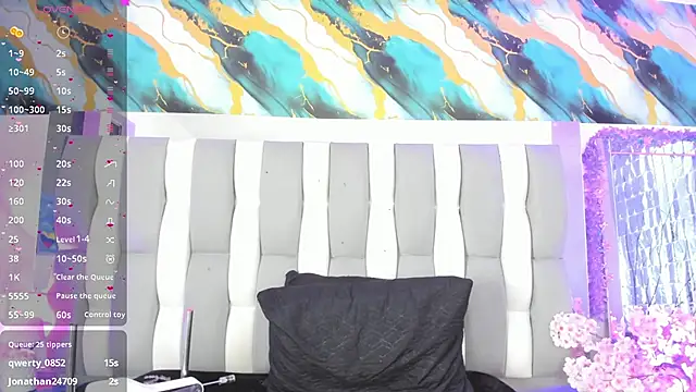 Chat +18 de IsaDiiaz ao vivo