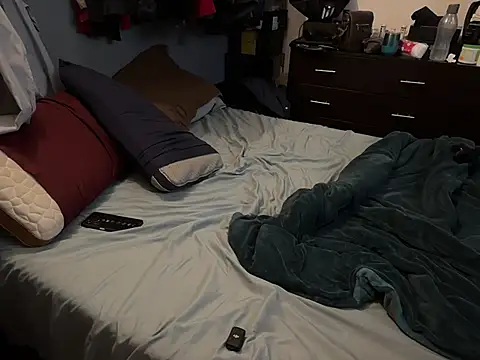 KyMs9のライブXXXチャット