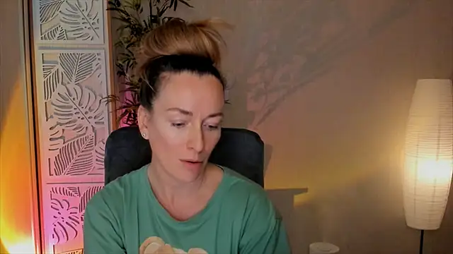 RebeccaMartinez live XXX chat