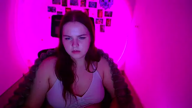 Онлайн чат XXX Kitty_Mia_Kitty