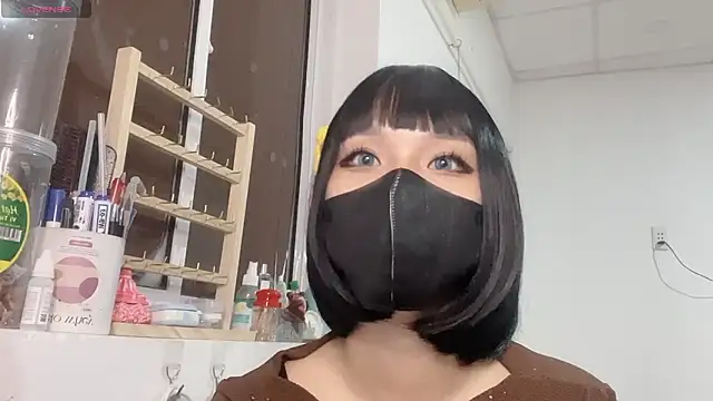 Tieu-May – Live XXX-chat