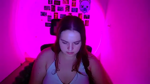 Kitty_Mia_Kitty élő XXX-chatje