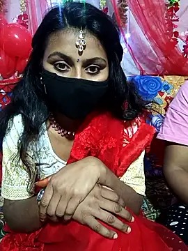 heena3355 Adlı Modelin Canlı XXX Sohbeti