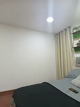 sasi_luna Adlı Modelin Canlı XXX Sohbeti