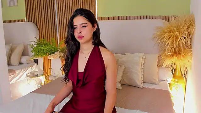 CristalMayson Adlı Modelin Canlı XXX Sohbeti