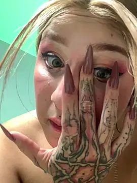 Chat XXX Live LailaCatt