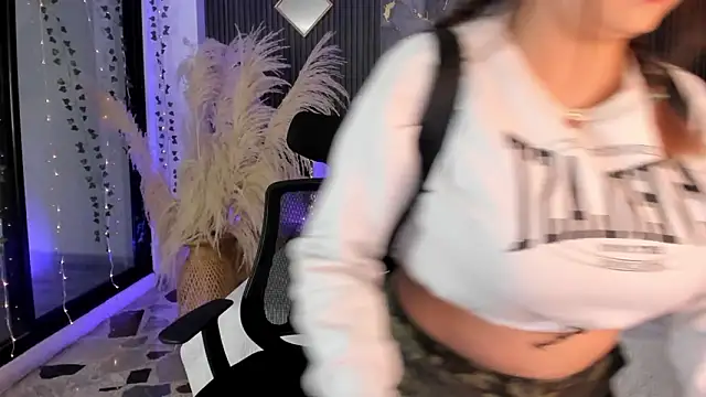 SarahCastro1_n Live XXX chat