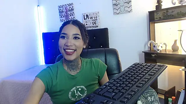 แชท XXX สดของ lyam_ebony_