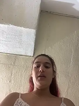 ArielSparkz Adlı Modelin Canlı XXX Sohbeti