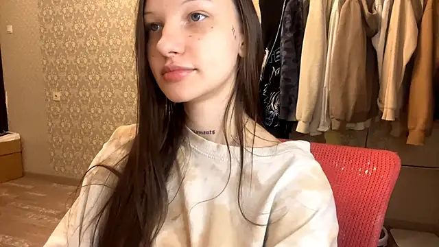 LumPetal Adlı Modelin Canlı XXX Sohbeti