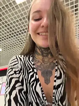 XXX chat uživo modela KishaMur