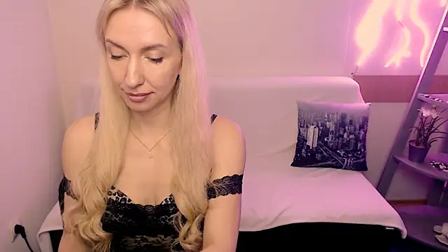 Cute_Smile_Shy live XXX chat