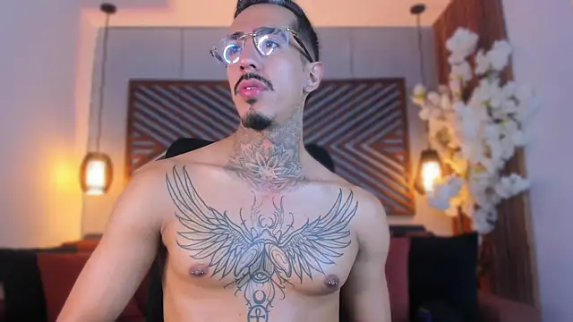 Donovan_Desmond élő XXX-chatje