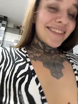 KishaMur live XXX chat