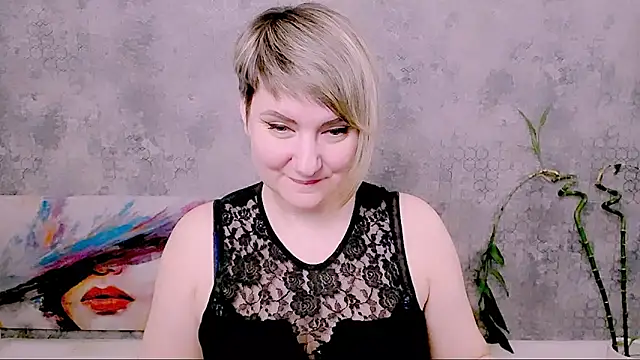 Djullia Live XXX-chat