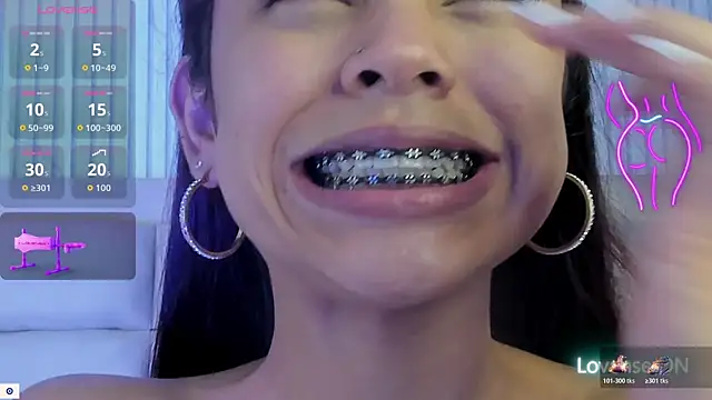 CarolineFyre Live XXX-Chat