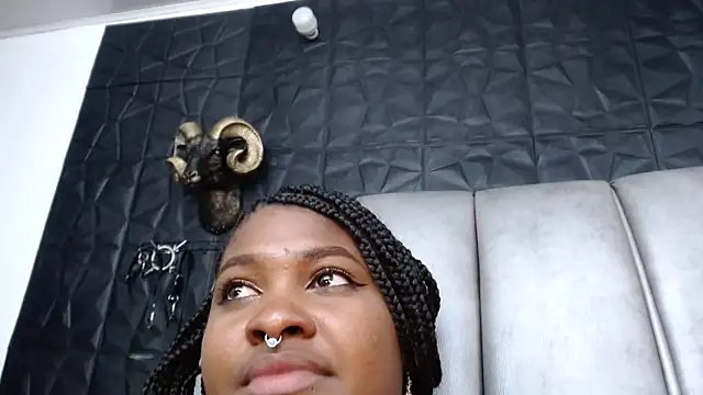 Hanna_Fox_69 élő XXX-chatje