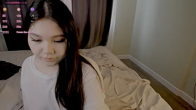 Aiko_mainee's Live XXX Chat