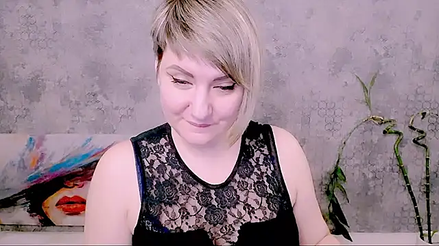 Djullia Chat XXX in diretta