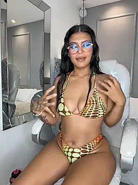 MiaSmit_ webkamerás műsora