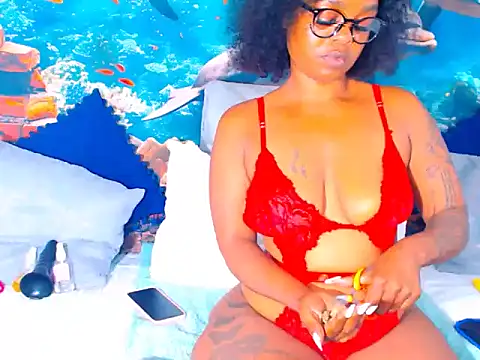 Cherrybootyjoy Adlı Modelin Canlı XXX Sohbeti