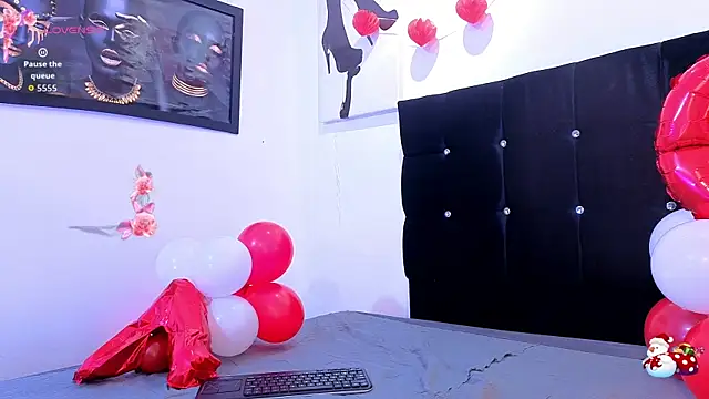 Angel-dragun 现场XXX聊天