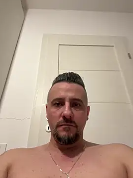 แชท XXX สดของ InsaneMattt