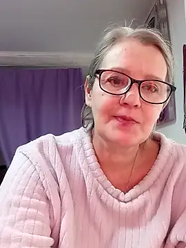 Pokazy przed kamerką – irinamaux