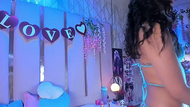 EmmaWilliam1's Live XXX Chat