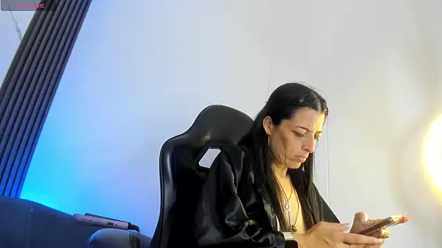 ShaunaDream: онлайн-секс-чат