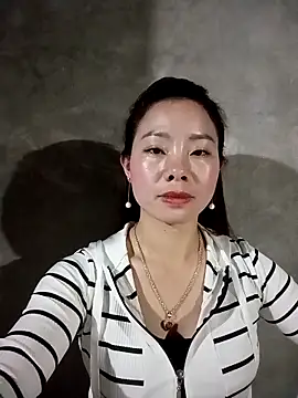 Czat XXX na żywo – milo123-xx