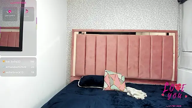 Kelly__Hot_のライブXXXチャット