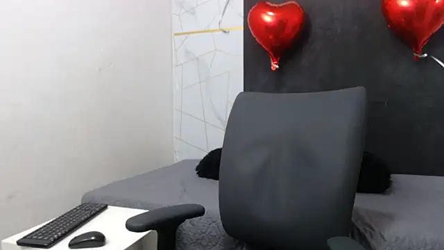 عرض كام Trevor_Ash